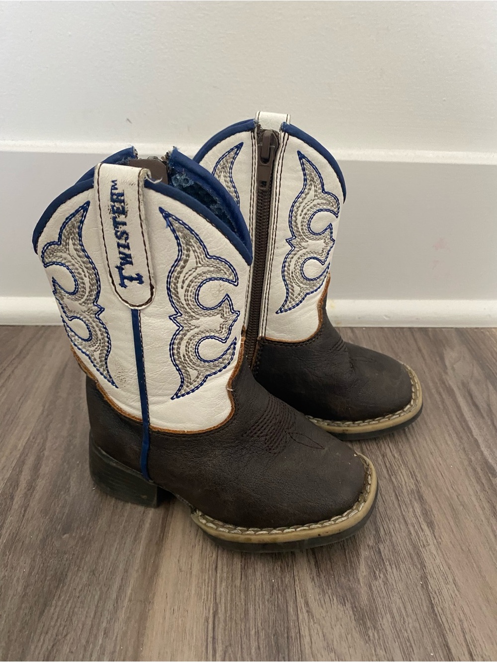 Twister White, Brown and Blue Kids Western Zip Boots